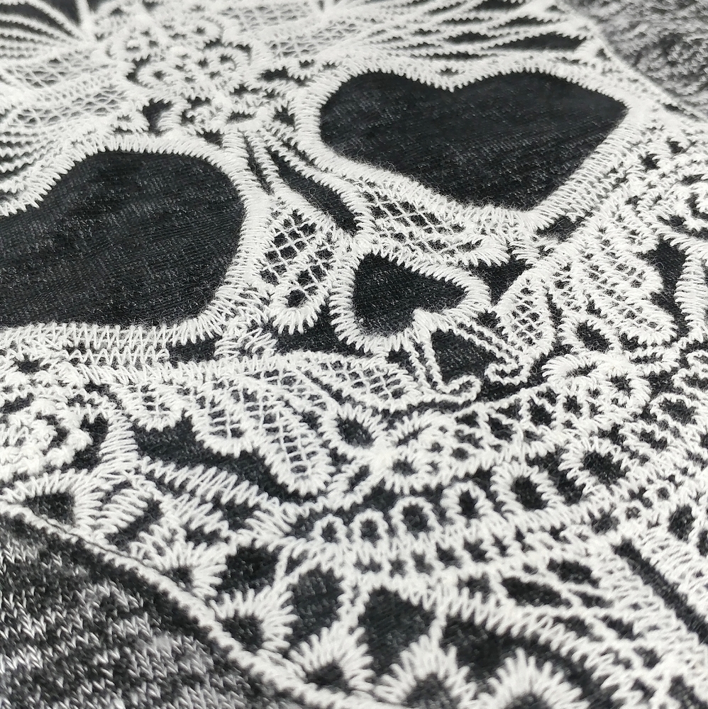AEROPOSTALE Skull Heart Eyes Short Sleeve Shirt​